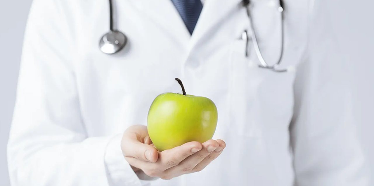 An apple a day keeps the doctor away, does it?